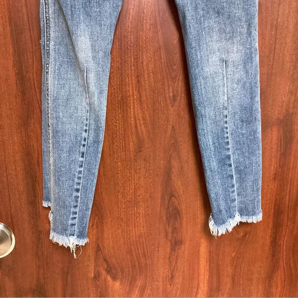 ONE TEASPOON Freebirds II Low Waist Skinny Light Wash Step Hem Jeans Size 26 - Picture 8 of 10